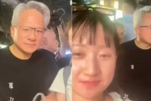 英伟达CEO黄仁勋夜市买烤玉米 
