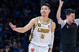 奇兵降临！林秉圣7投5中11分3篮板3助攻3抢断 正负值达+14